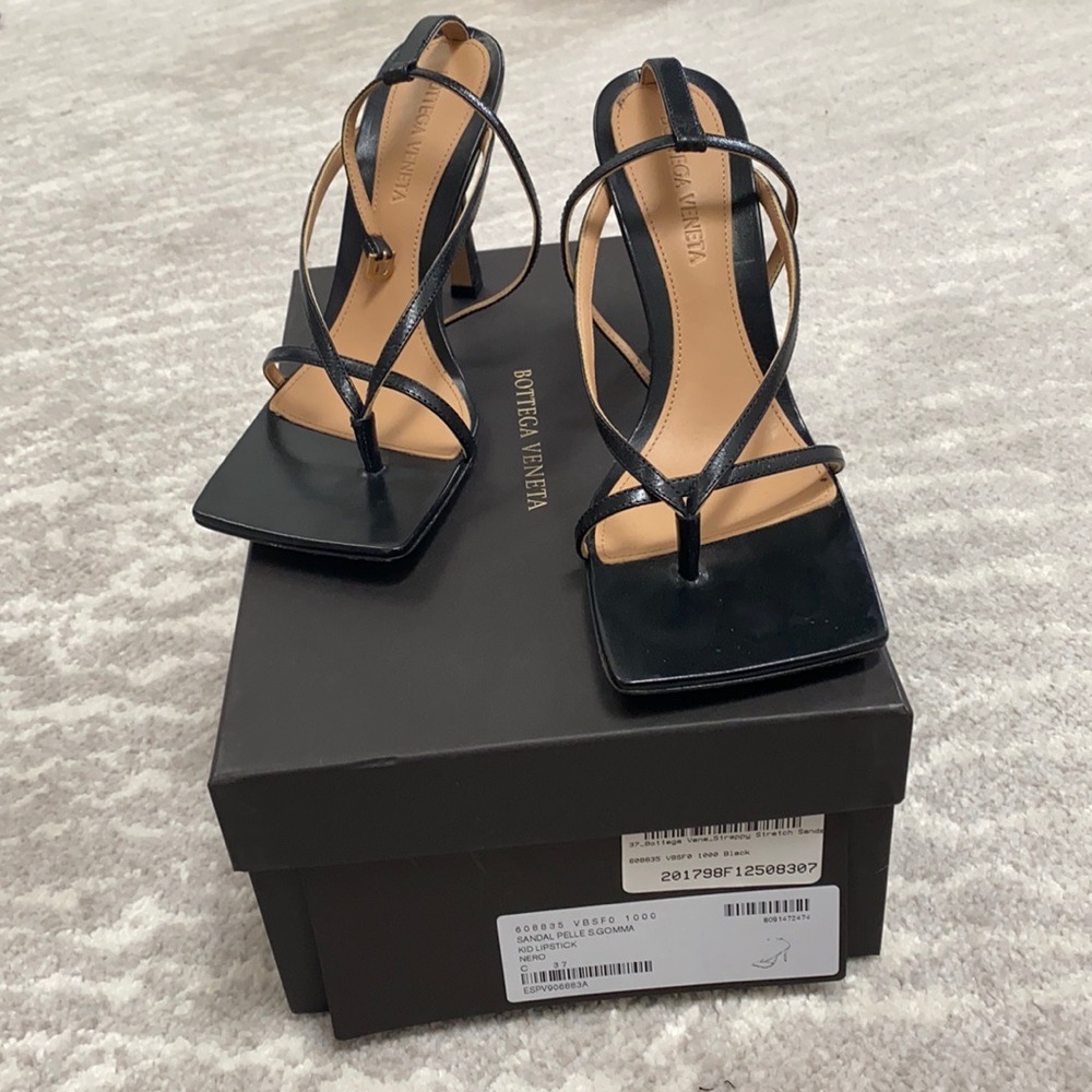 BOTTEGA VENETA STRAPPY STRETCH SANDAL 37